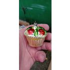 РЕДКАЯ ЁЛОЧНАЯ ИГРУШКА СССР  КОРЗИНА С ЦВЕТАМИ КАТАЛОГ СОСТОЯНИЕ ! НА  ФОТО . ОРИГИНАЛ  .  Распродажа Коллекции !!! . Экспресс  Аукцион  не с рубля без МПЦ и прочего 3 ДНЯ  .Много лотов в продаже .