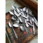 Ложки алюминий СССР 65 штук с одинаковым рисунком лотом