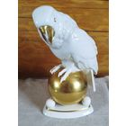 Попугай на шаре. Фарфор Hutschenreuther Германия начало 20 века