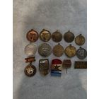 Медали и значки одним лотом с рубля