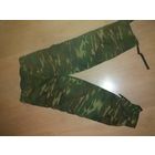 Зимние штаны на подстёжке, защитного цвета, рост 180. (52) По внутреннему шву 72 см., обхват талии 100 см, обхват бедра 68 см. Новые.