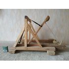 Действующий макет древней катапульты.