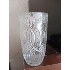 Ваза хрусталь высота 33см. Диаметр 18 см.