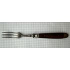 Вилка. Старенькая. Ручка, деревянные накладки.