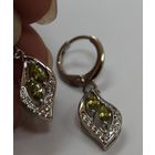 СЕРЬГИ с БЕЛОЙ ПОЗОЛОТОЙ  14K GF С ПЕРИДОТАМИ!