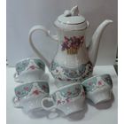 Кофейник и 4 чашечки. 70-е годы ГДР. (Чашки малые). Высота 18 см.