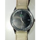 Часы кварцевые LACOSTE .