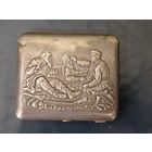 Портсигар -Три охотника на привале,мельхиор в Посеребрении 50е года