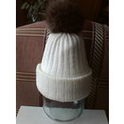 Шапочка из полушерсти , двойная с натур.помпоном.