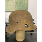 Каска шлем М42 с боевыми повреждениями