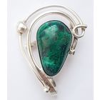 Крупная брошь серебро, камень малахит. Проба, клеймо мастера.  Модерн. Старый Израиль. Размер 4,7 см на 3,7 см. Вес 16 грамм!