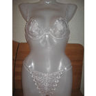 Фирменный комплект нижнего белья: бюстгальтер 75 B  и трусики-Rugiada.