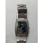 Часы кварцевые  LAROS с рубля