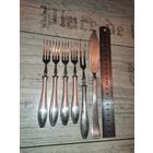 Винтажные вилки с гравировкой+нож для намазывания масла в посеребрении.