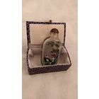 Бутылочка в коробке.