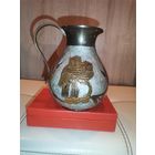 Тяжёлый, латунный кувшин "Совы" с эмалями, высота 15 см., есть мелкие дефекты.