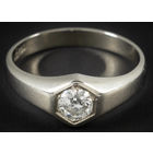 Рождественский подарок Шикарное кольцо с бриллиантом 0.55 ct 5.1 мм диаметр отличный цвет-качество    (не  ниже 4/4) 14-каратное 585 белое золото