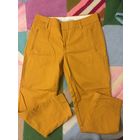 Брюки укороченные на лето р 44 цвет горчичный  Замеры на фото Ткань с эластином тянется