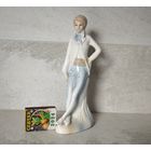 Статуэтка юноша