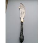 Нож для рыбы, ручка серебро 875 пробы, общий вес 123 гр, торги с Рубля