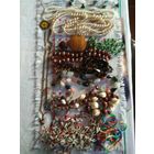 Лот  бижутерии.