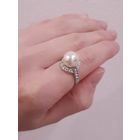 Кольцо с жемчугом и фианитами