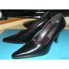 Модельные туфли новые, кожа натуральная, р-р 38, Италия, снизила цену