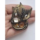 Крупная брошь. Листики. 87-й год