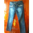 Новые джинсы девичьи или женские.