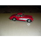 Модель 1957 Chevrolet Corvette . Масштаб 1/34 Открываются двери.(Кинсмарт)