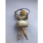 Балерина с обручем. старая, настоящая.Елочная игрушка