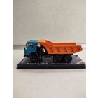 Коллекционные модели машинок. СССР. КамАЗ. Масштаб 1:43. Нет крышки для коробки. С рубля, без МЦ.