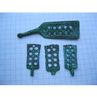 Копоушка и три ременныз наконечника с ушком для подвеса.