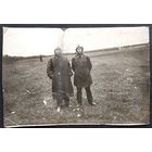 Фото на военном аэродроме. 11х16 см.