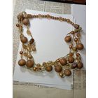 Бусы деревянные .  С рубля