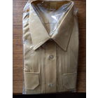 Рубашка  мужская новая желтоватого цвета в упаковке.  Размер 38.