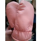 Варежки теплые непромокающие.