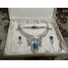 Шикарное антикварное колье, браслет и серьги в оригинальной коробке. Старая Чехия.