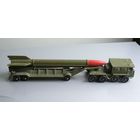 Автомобиль Ракетовоз с баллистической ракетой времен СССР