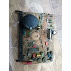 Плата с деталями.