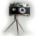 Игрушка Бонда! Цена снижена! Зажигалка Фото Молния мини 1973 год СССР. Новая, в комплекте с инструкцией. Фото Есенин для отвлечения внимания объекта фотографирования.