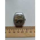 Часы женские "Заря" на ходу!