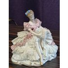 Фарфоровая статуэтка. Кружевной фарфор. Германия.