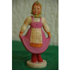 Игрушка Статуэтка ФХИ Танцующая девочка качающейся головой и телом колкий  пластик СССР плясунья болванчи