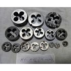 Плашки Советские 16 штук М1-М12