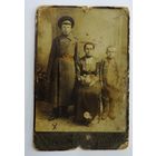 Фото солдата с семьёй до 1917г. Россия. Размер 10.5-16 см.