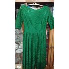 Платье 42 - 44 женское элегантное зелёное изумрудный малахитовый с поясом из атласа красивое кружевное
