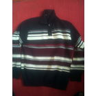 Свитер в полоску с молнией