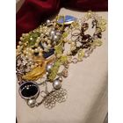 Лот бижутерии