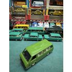 РАФ-2203 номерной А18, редкий цвет трава, тонкие оси, смещенный шов покрышек. 12 февраля в четверг вечером продолжаем вечера в зеленых тонах и оттенках. Ставим будильник на 22-00